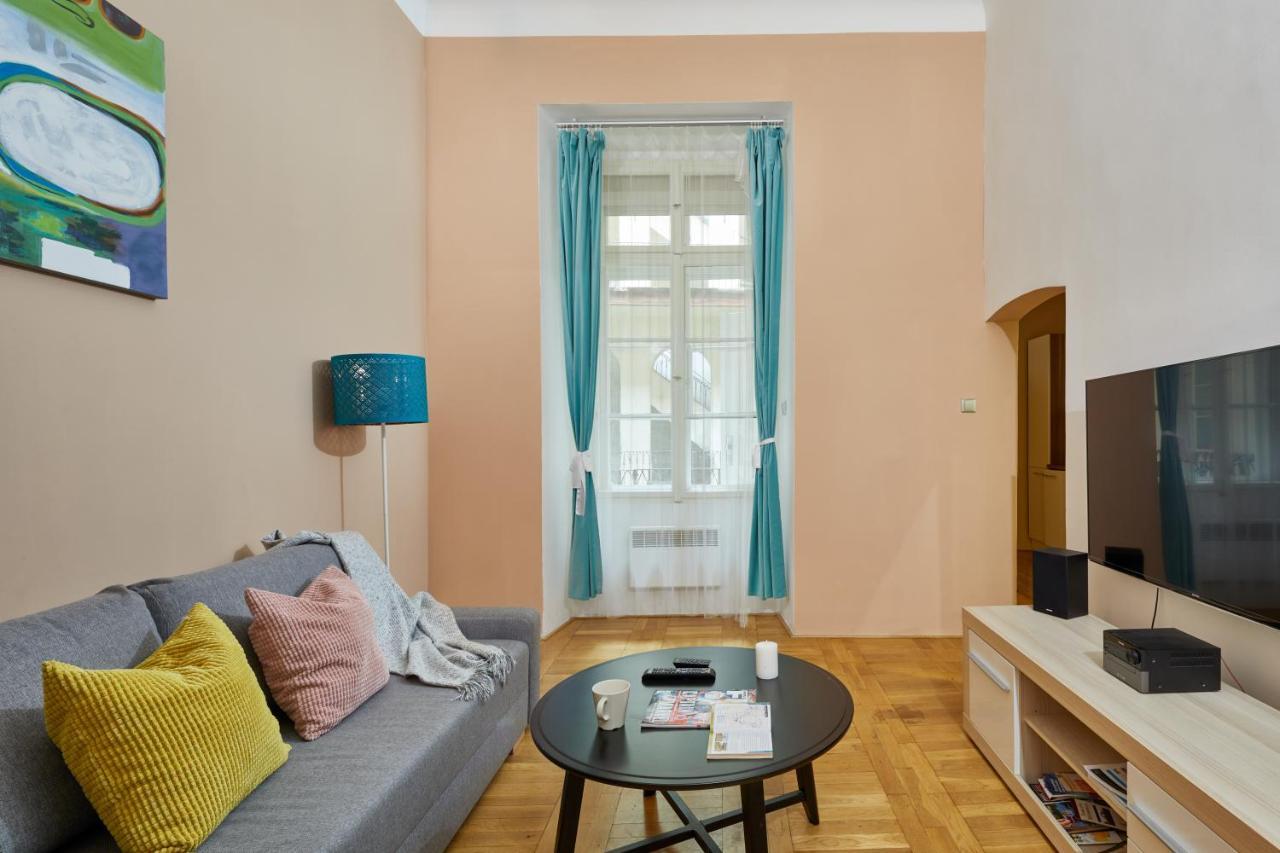 Prague Days - Cozy Flat In The Old Town Praga Exterior foto